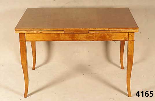 Ausziehtisch, im Biedermeierstil, Birke massiv, StilmÖbel, unter Verwendung alter Teile, wohnfertig, ca. 79x120x85 cm, ausgezo- gen ca. 220 cm