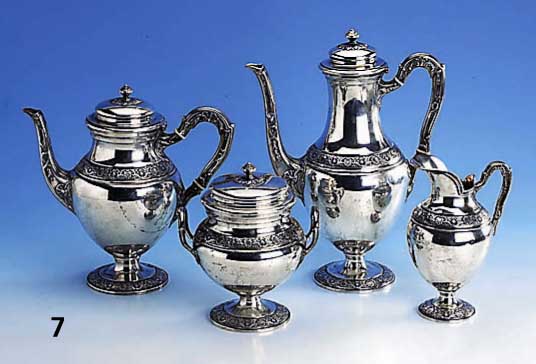 Kaffee- und Teeservice, Belgien um 1900, 800er Silber, Meistermarke W.D. unged., best. aus: Kaffee- und Teekanne, H ca. 30 bzw. 23 cm, ...