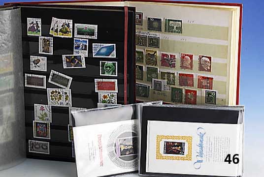 Briefmarkensammlung Deutschland, Überwiegend Deutsches Reich u. Bundesrepublik, in 9 Alben, dazu ca. 150 Briefe u. Ganzsachen mit teils ...