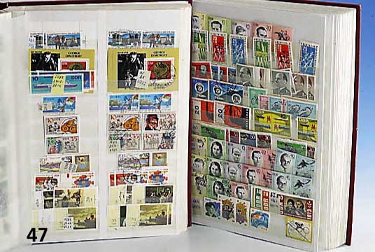 Briefmarkensammlung DDR, 1949 - 1990, sehr umfangreiche Sammlung in 6 Alben, postfrisch, ungebraucht, gestempelt, dabei eine Doublettensammlung