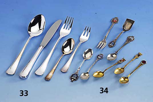 30-teiliges Besteck Wilkens Bremen, 800er Silber, zeitlose, glatte Form, best.aus: 6 Menuegabeln, 6 MenuelÖffel, 6 Menuemesser, 6 KaffeelÖffel ...