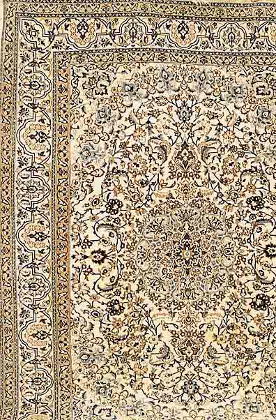 Nain, Persien, ca. 20 Jahre, Korkwolle mit Seide, ca. 340 x 260 cm, SchÄtzwert: 2800.- EURO, EHZ: 3