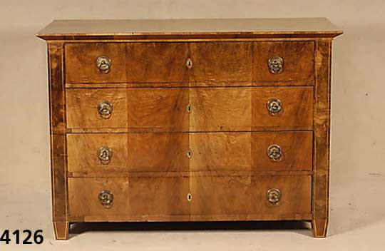 FrÜhe Biedermeierkommode, sÜddeutsch, um 1810, 4-schÜbig, Korpus Weichholz, z.T. auf Rahmen gearbeitet, sparsame Fadenintarsien, ...