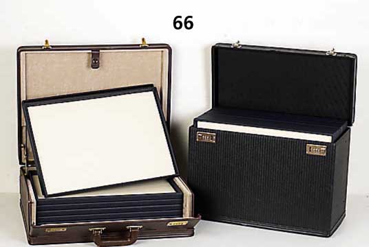 Konvolut 2 Schmuck-Reise-Koffer, 1 x mit 11 PrÄsentationstabletts, ca. 37 x 51 x 26 cm, 1 Schloß def., st. Gebr.-Sp., 1 x 8 ...