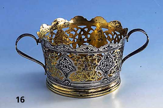 Flaschenhalter, Moskau nach 1958, 875er Silber vergoldet, Tula-Silber, Durchbrucharbeit, H ca. 8 cm, D ca. 13 cm, berieben