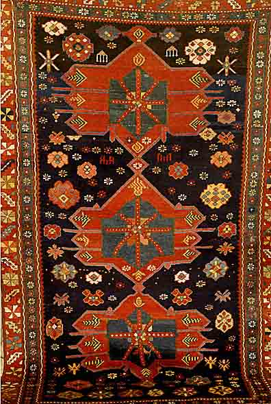 Kazak, Rußland, um 1890, Wolle auf Wolle, ca. 238 x 248 cm, SchÄtzwert: 2200.- EURO, EHZ: 4