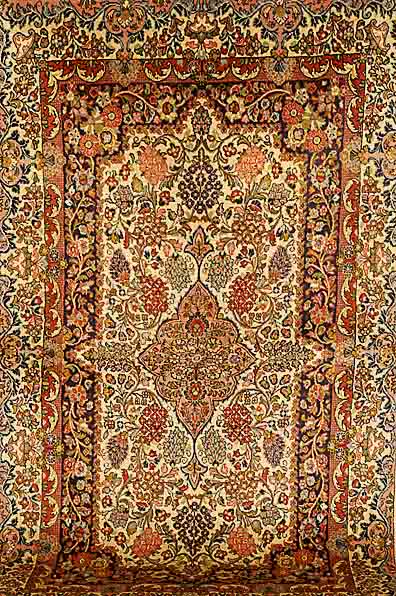 Sarogh, Persien, ca. 30 Jahre, Wolle auf Baumwolle, ca. 227 x 123 cm, EHZ: 2-3 SchÄtzwert:850 EURO.