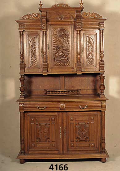 Vielzweckschrank, Frankreich, um 1890/1900, Korpus Eiche und Buche massiv, freistehende SÄulen, gedrechselt und gerieft, aufgesetzte ...