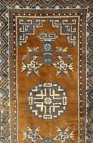 Peking Alt, China, um 1930, Wolle auf Baumwolle, ca. 118 x 58 cm, SchÄtzwert: 750.- EURO, EHZ: 2