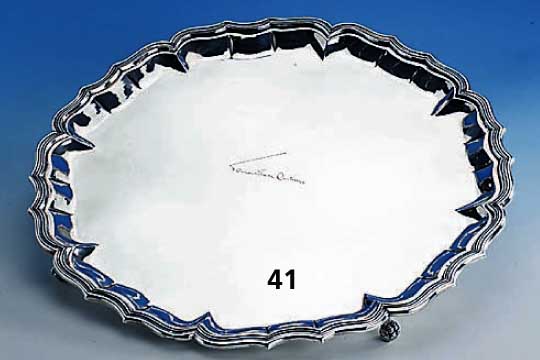 Große Anbietplatte, Spanien, 915er Silber, 30er Jahre, Barockstil, auf 4 FÜßen stehend, mittig Unterschrift vom span. Außenminister, ...