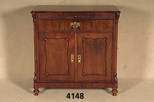SchubladenschrÄnkchen, mitteldeutsch, um 1845/ 55, Korpus Weichholz, Front z.T. auf Rahmen gearbeitet, sogenannte BrezelfÜllungen, ...