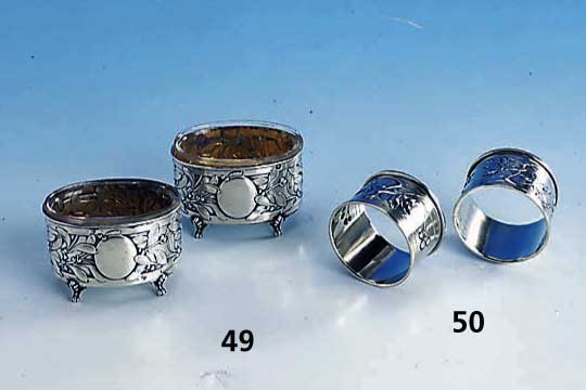Set 2 Serviettenringe, deutsch um 1900, Silber gepr., floraler Dekor, D ca. 4 cm