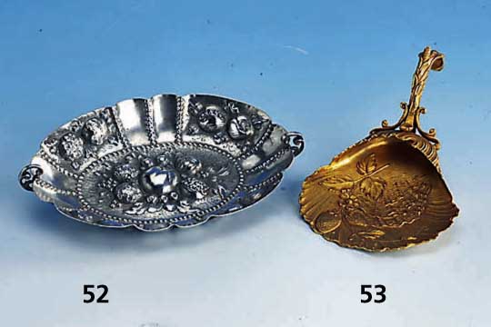 AnbietschÄlchen, Hanau um 1890, 800er Silber, nach Augsburger Vorbild, erhabenes FrÜchtedekor, ca. 2 x 17 x 12 cm