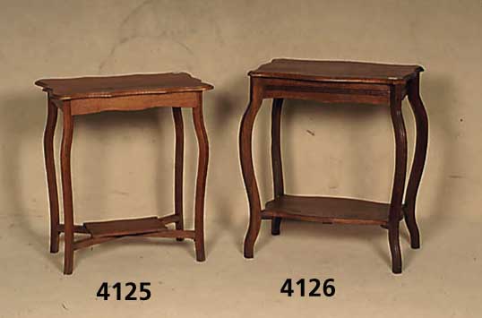 Konsolentisch, Frankreich, um 1910, Eiche massiv, mit Ablegefach, geschweifte Platte, zeitlos elegant, vielfach verwendbar, ca. 66x 59x39 cm