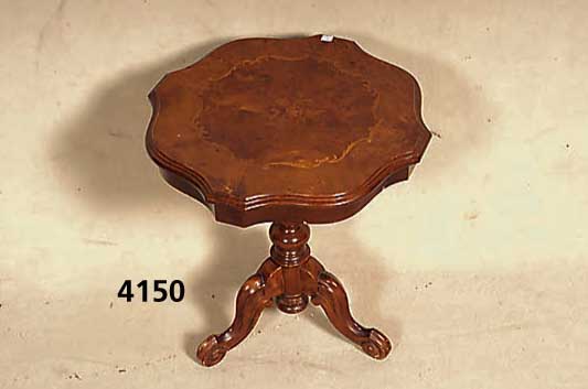 Beistelltisch, Italien, um 1960, Fuß Nußbaum massiv, 3 Ausleger, gedrechselt, Platte Nußbaumfurnier, mit Blumenintarsien, ca. H 63, D 55 cm ...