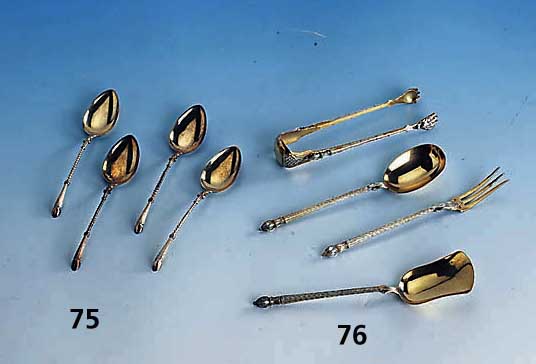 12 ZierlÖffel, deutsch um 1895/1900, wohl Koch & Bergfeld, 800er Silber teilverg., Barockstil, Stilteile goudroniert, teilw. nachgestochen, ...