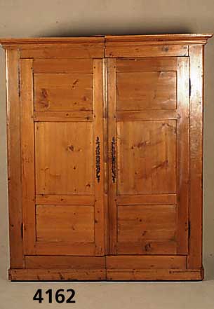 SpÄtbiedermeierschrank, sÜddeutsch, wohl Schwaben, um 1860/70, Weichholz massiv, Front auf Rahmen gearbeitet, Ecken abgerundet, BeschlÄge ...