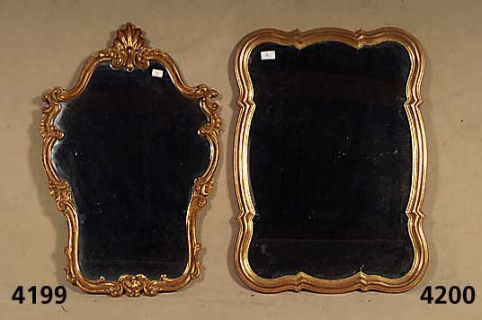 Spiegel, geschwungene Form, facettiertes Spiegelglas, dekorativ, ca. 75x54 cm