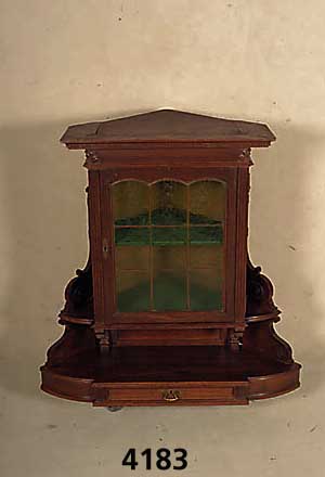 Eckaufsatzteil, deutsch, um 1895/1900, Korpus Weichholz, Buche und Hartholz, Eiche- furnier, von guter QualitÄt, Lisenen 3-fach gerieft, ...