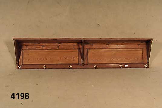 Flurgaderobe, aus altem Holz, Weichholz, 6 Messinghaken, ca. 34x165x32 cm