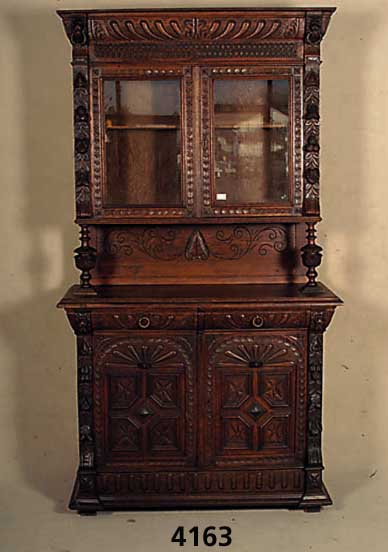 Vitrinenvielzweckschrank, Belgien, um 1890, Renaissancestil, Eiche massiv, wuchtige Durch- formung, Oberteil 2-tÜrig verglast, freiste- hende ...