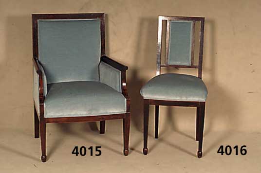Zwei Sessel, deutsch, um 1910, im Bieder- meierstil, Palisander z.T. massiv, hervorra- gende Verarbeitung, alte meisterliche Polster- ung, ...