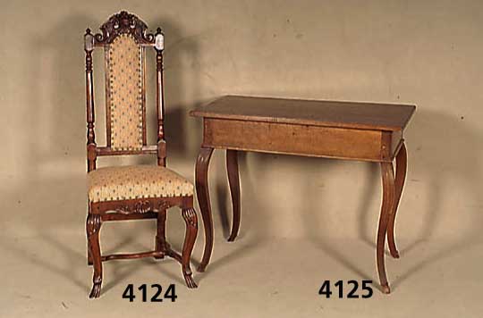 Hochlehnstuhl, deutsch, um 1860, im Barock- stil, Buche, nußbaumfarben gebeizt, neu ge- polstert und bezogen, wohnfertig, ca. 121x45x 44 cm, Sh. ...