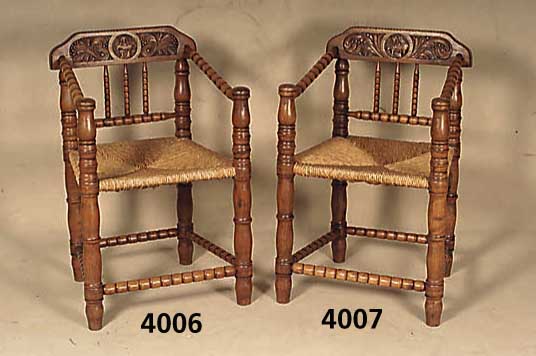 Apostelstuhl, deutsch, um 1860/70, Eiche massiv, schÖne Drechselarbeit, leichte Flach- schnitzereien mit Namen Markus, Binsengeflecht , leicht ...