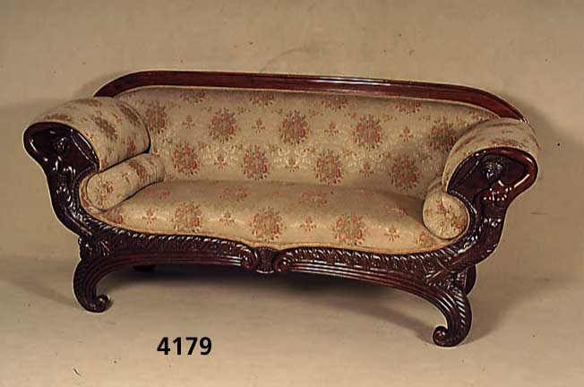 Sofa, deutsch, um 1830/40, Mahagoni massiv, teils furniert, SpÄtbiedermeier, Armlehnen dekoriert mit Frauenfiguren, sehr schÖne ...