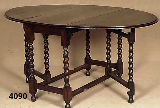 Oblongtable, England, um 1900, Eiche massiv, gedrechselte Beine, 2 Ausleger, verstrebte Beine, auch als Konsole verwendbar, ca. 72x148 x105 cm