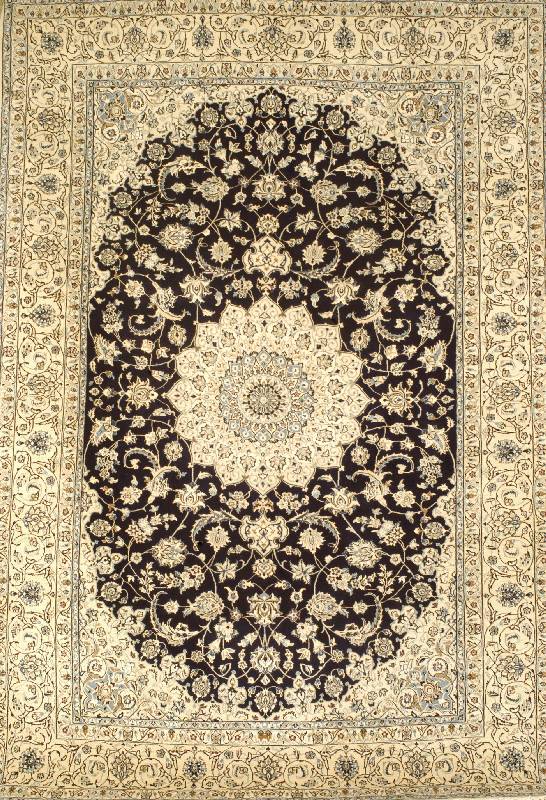 Nain fein, Persien,10 Jahre, Korkwolle mit Seide, ca. 290 x 200 cm, SchÄtzwert: 4800.- EURO, ca. 900.000 Kn/qm,EHZ 1-2