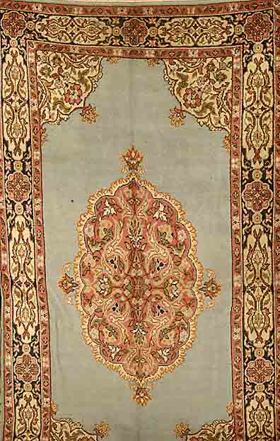 Ushak, Türkei, ca. 60 Jahre, Wolle auf Baumwolle, ca. 236 x 128 cm, Schätzwert: 850.- EURO, EHZ: 3-4