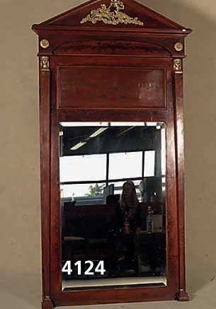 Spiegel, deutsch, um 1880, Korpus Weichholz, Mahagonifurnier, Empirestil, reichlich deko- riert, mit Messingapplikationen, sehr edel, ca. 202x94 cm