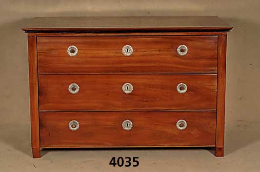 Kommode, deutsch, um 1850, Kirschholz massiv, seitlich unten Reparaturstellen, altersbedingte SchÄden, ohne SchlÜssel, ca. 86x132x67 cm
