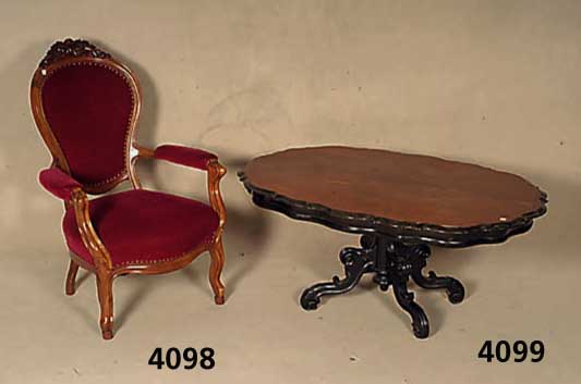 Couchtisch, deutsch, um 1890/1900, ursprÜng- lich Salontisch, Korpus und Gestell RÜster und Buche, schwarz abgesetzt, Tischplatte Kirsch- ...