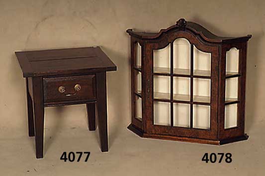 Beistelltisch, im englischen Stil, um 1910, Eiche massiv, 1 Schublade, wohnfertig, ca. 45x 45x45 cm