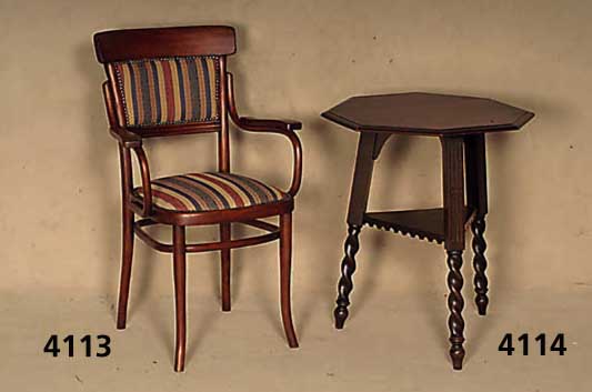 Beistelltisch, Niederlande, um 1880, Eiche massiv, 8-eckig, Beine gedrechselt und gerieft , mit Ablagefach, vielfach verwendbar, ca. 70x 59x58 cm