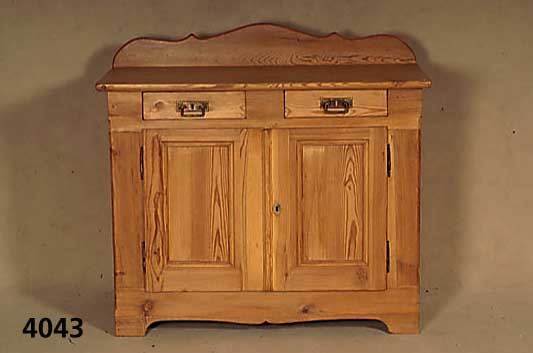 Halbschrank, deutsch, um 1900, Weichholz massiv, gelaugt, geschliffen und gewachst, ca. 98x105x50 cm