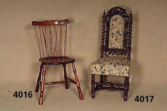 1 Herrenzimmerstuhl, Frankreich, um 1870, Nußbaum massiv, reiche Drechselarbeit, Beine versprosst, z.T. in sich gedreht, qualitÄt- volle ...