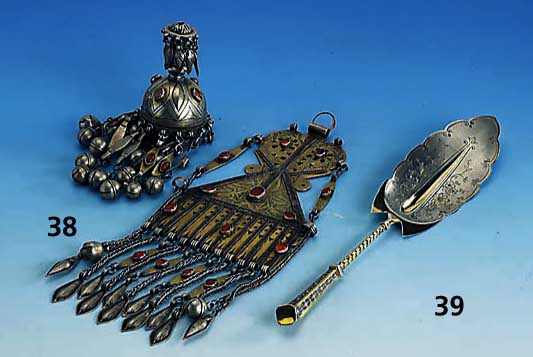 Tortenheber, deutsch um 1890, 800er Silber, Koch & Bergfeld, teilverg., sehr fein gestochenes BlÜtendekor, teilmatt., sammelw.