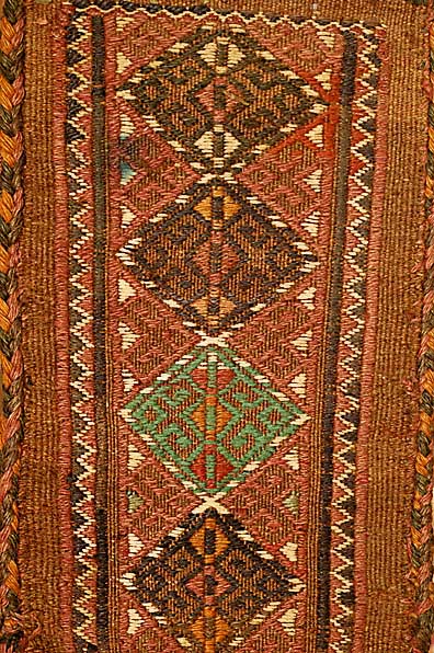 Pfeil-Tasche, Usbekistan, ca. 80 Jahre, Wolle, ca. 34 x 20 cm, SchÄtzwert: 450.- EURO, EHZ: 2