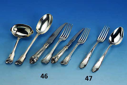Besteck fÜr 6 Personen, Frankreich um 1900, 950er Silber, Meistermarke Fouquet, nach dem Vorbild von 1680, best. aus: 6 Menuemesser (Griffe ...