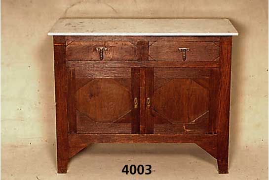 Kommode, deutsch, um 1900, Eiche massiv, geometrisches TÜrmuster, 2 SchÜbe, BeschlÄge und SchlÖsser original, weiße Marmorplatte, diese an ...