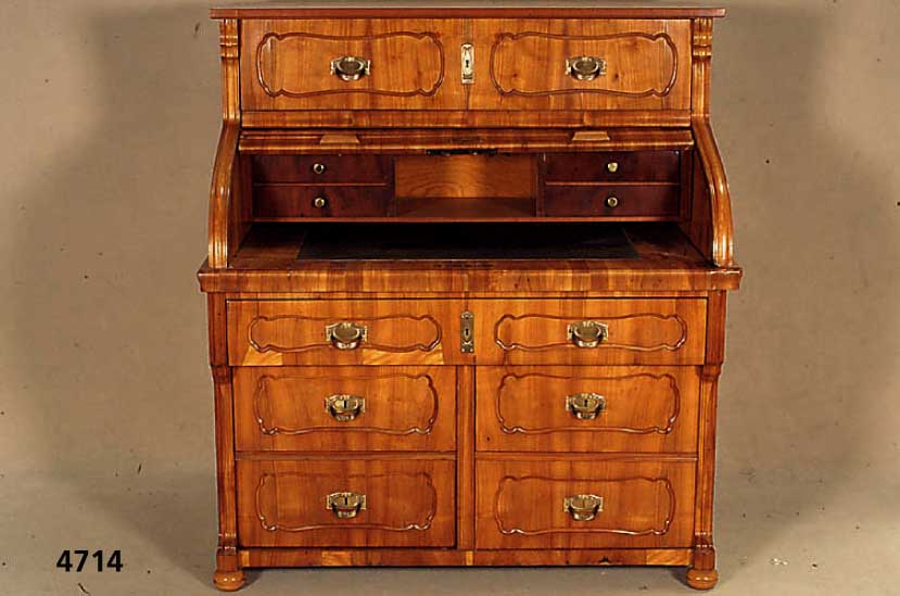 RollsekretÄr, deutsch, um 1870, Korpus Weichholz, Kirschbaumfurnier gespiegelt, Ober- teil mit Schubladen und Rollo, Arbeitsplatte ausziehbar, ...