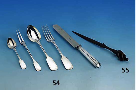 Besteck fÜr 12 Personen, 800er Silber, in Spatenform, bestehend aus: 12 MenÜlÖffel und 12 -gabeln, 12 KaffeelÖffel und 1 Aufschnittgabel; in ...