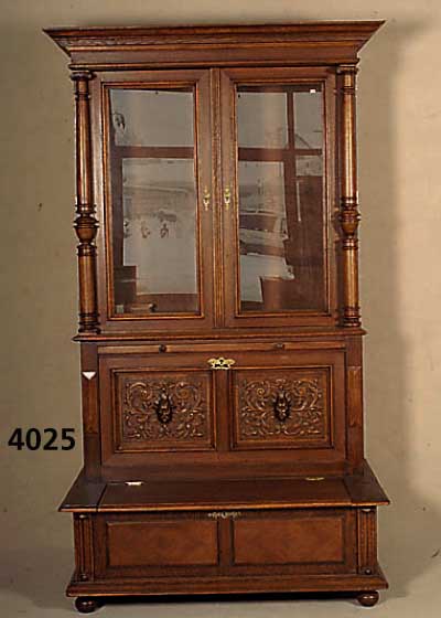 Truhenbank-AufsatzmÖbel, deutsch, um 1880, GrÜnderzeit, Korpus Weichholz, Trage- und Zierteile Eiche massiv, Mitte Rahmenfassung mit Maskaron ...