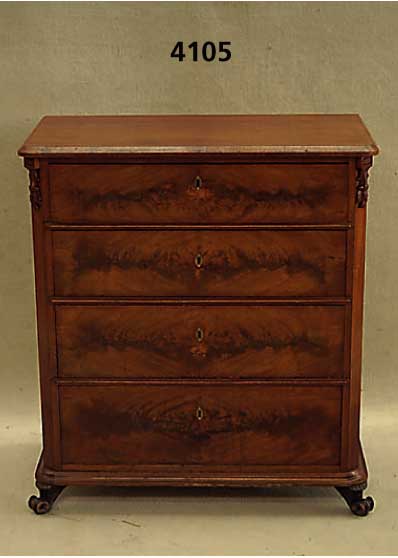 Kommode, deutsch, um 1850/60, Korpus Weich- holz, Mahagonifurnier, Louis Philippe, 4 Schubladen, abgeschrÄgte Ecken, TatzenfÜße, schÖne alte ...