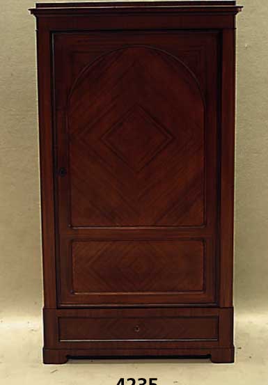 Mehrzweckschrank, deutsch, um 1850/60, Korpus Weichholz, Mahagonifurnier, auf Rahmen gearbeitet, gespiegelt, eintÜrig, Kopfleiste doppelt ...