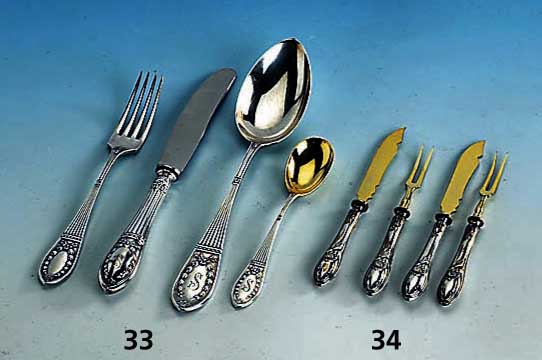 29 Besteckteile, 925er Silber, best. aus: 6 MenuelÖffel, 6 Dessertgabeln, 6 Dessert- messer, 10 DessertlÖffel und 1 Kuchengabel, teilweise ...