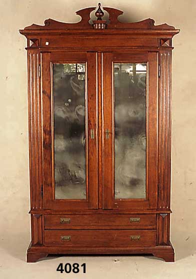 Kleiderschrank, StilmÖbel, Buche hellbraun gebeizt, 2 TÜren und 2 SchÜbe, TÜren mit Spiegelglas, getrepptes Kopfteil, Gebrauchs- spuren, ca. ...